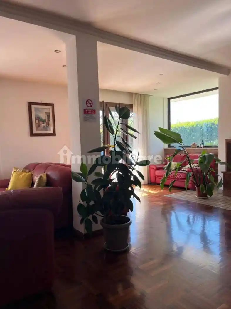 Villa in vendita a Ariccia