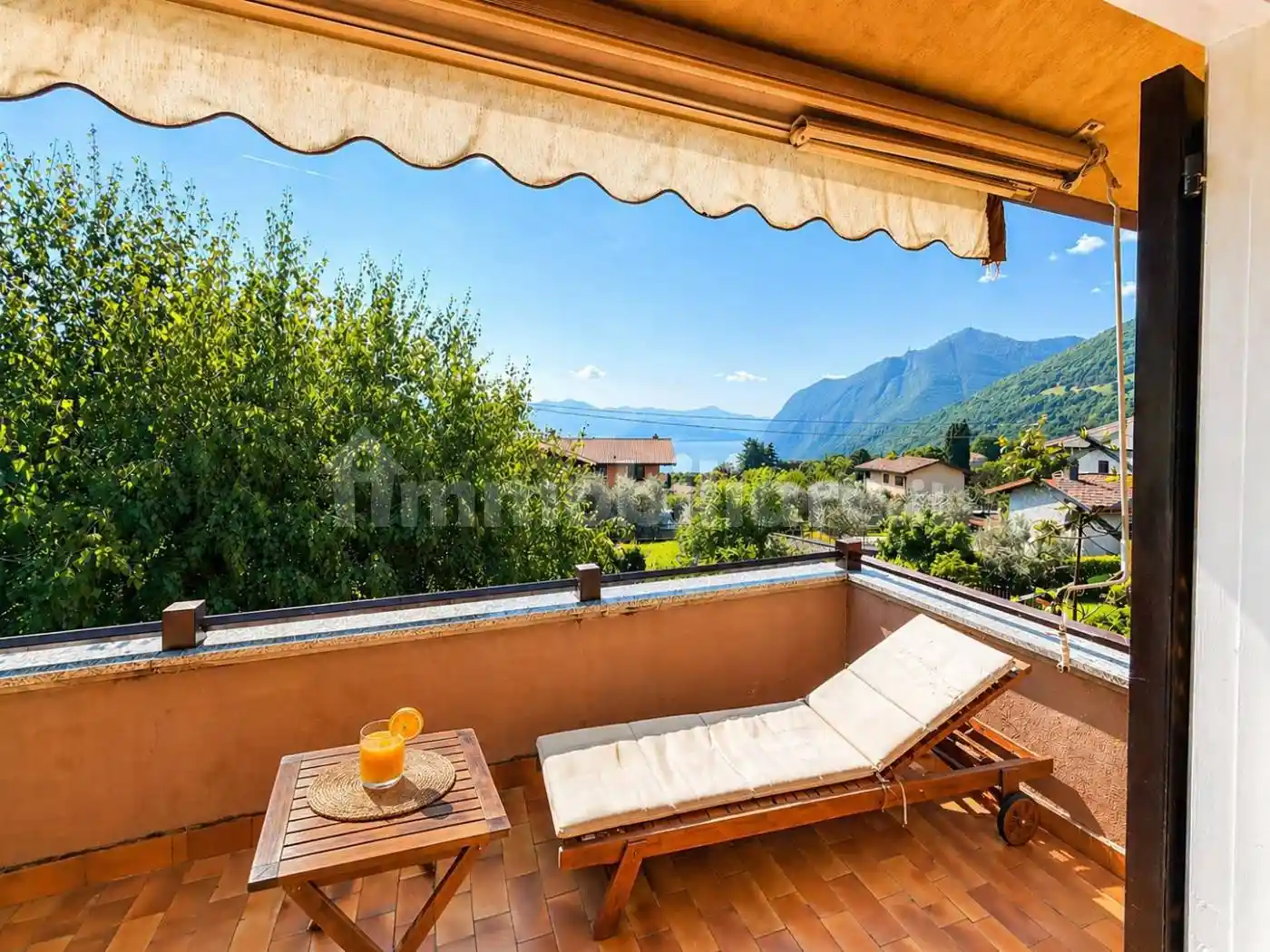 Appartamento in vendita a Solto Collina