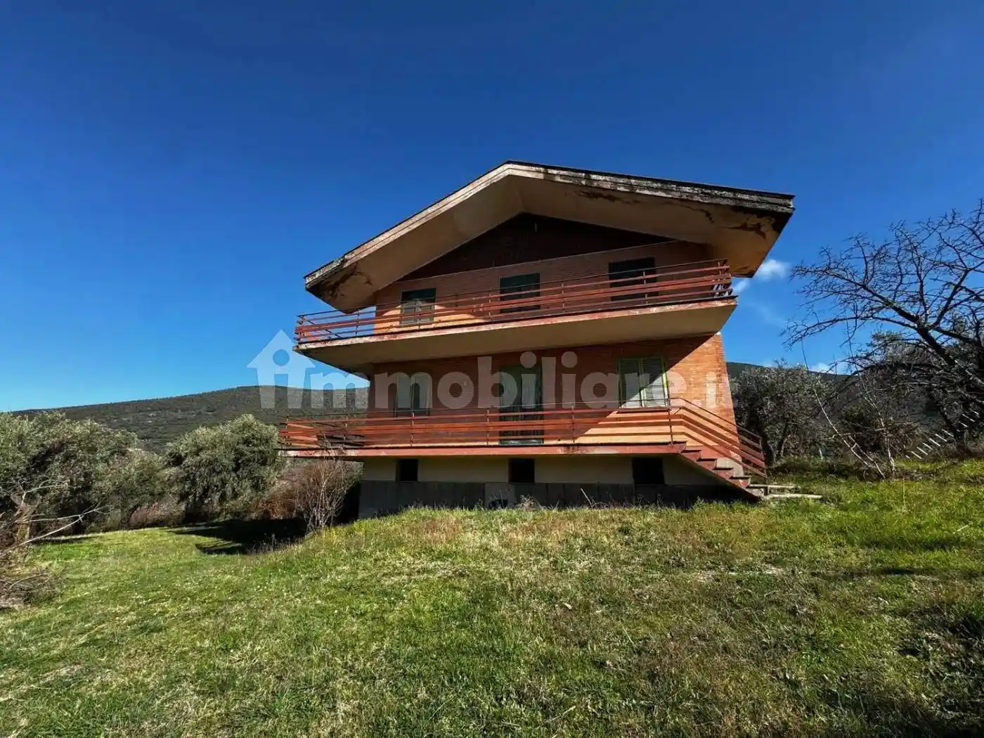 Villa in vendita a Palombara Sabina