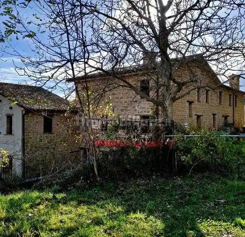 Rustico - Casale in vendita a San Severino Marche