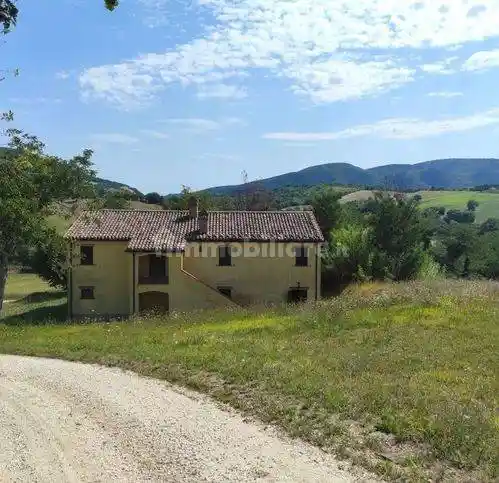 Rustico - Casale in vendita a Apiro