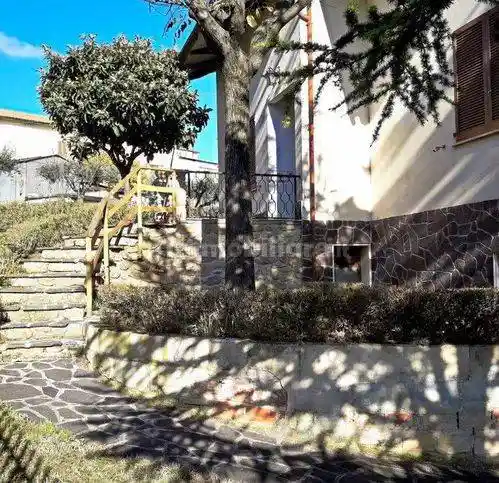 Villa in vendita a Cingoli