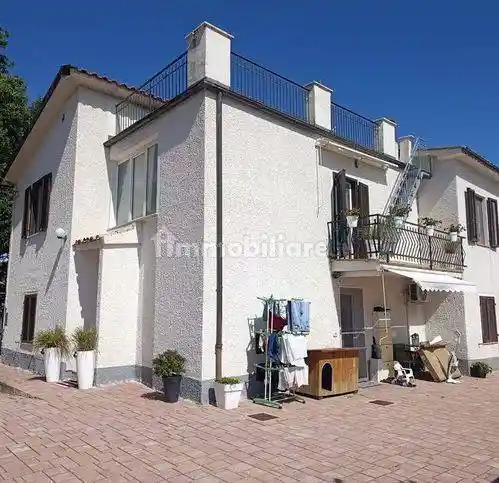 Rustico - Casale in vendita a Cingoli