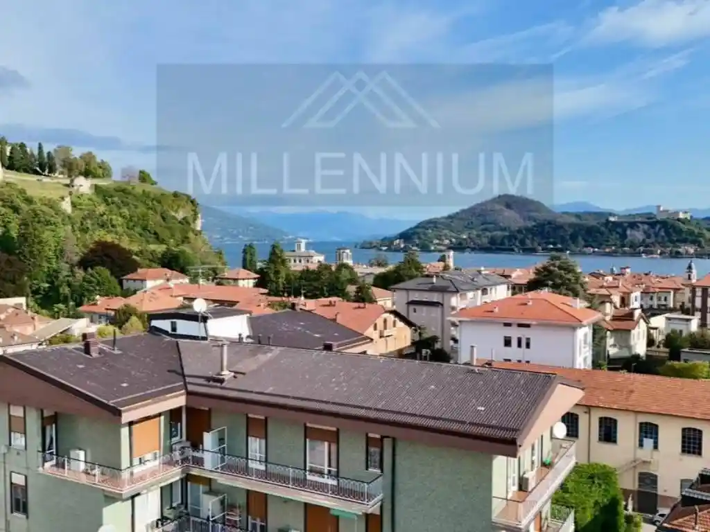 Appartamento in affitto a Arona