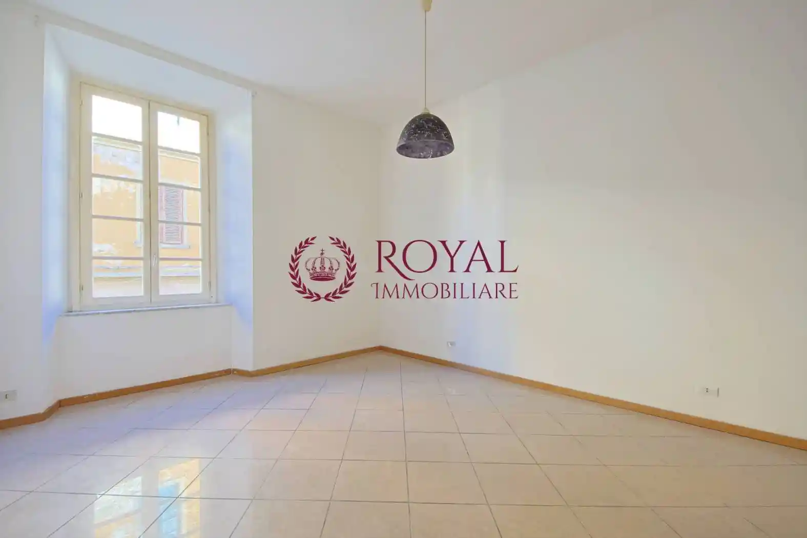 Appartamento in vendita a Livorno