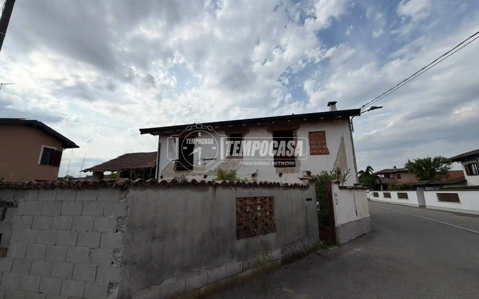 Villa in vendita a Dorno