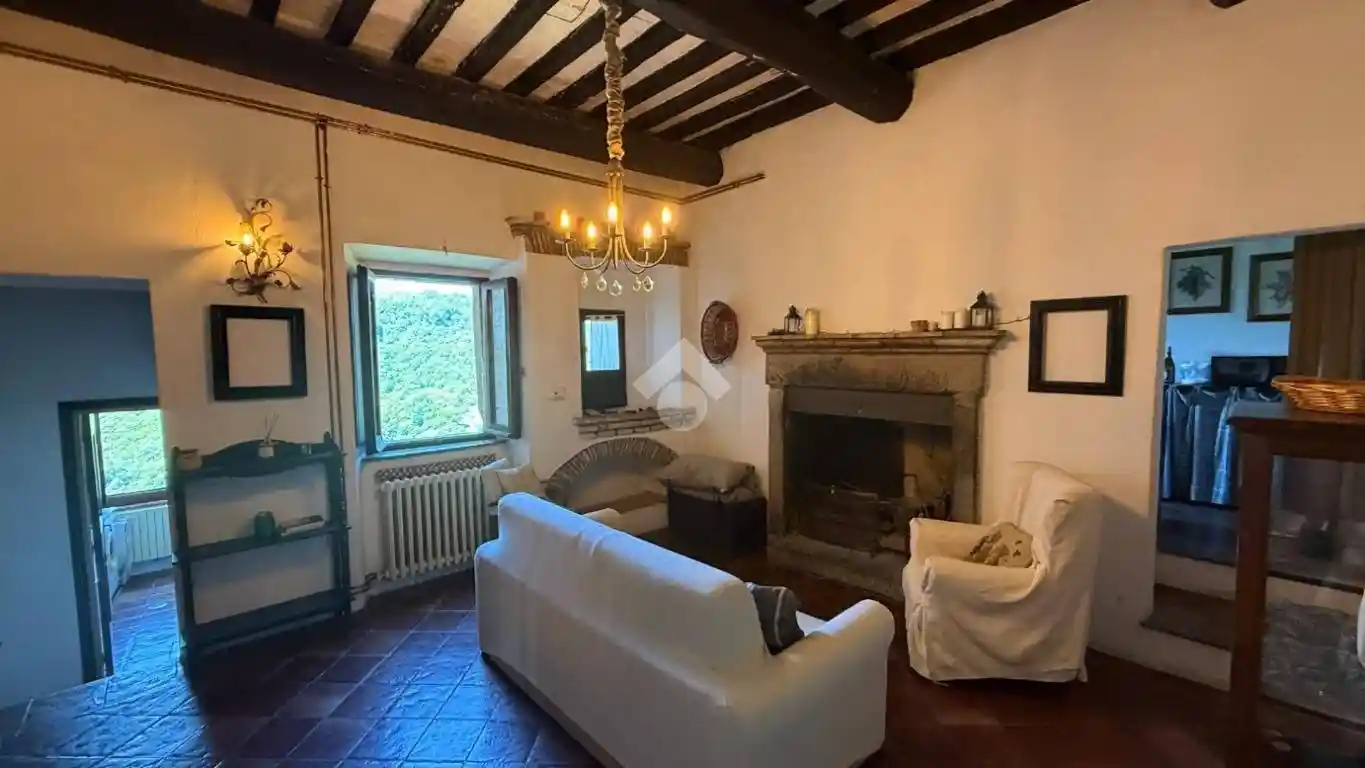 Appartamento in vendita a Baschi
