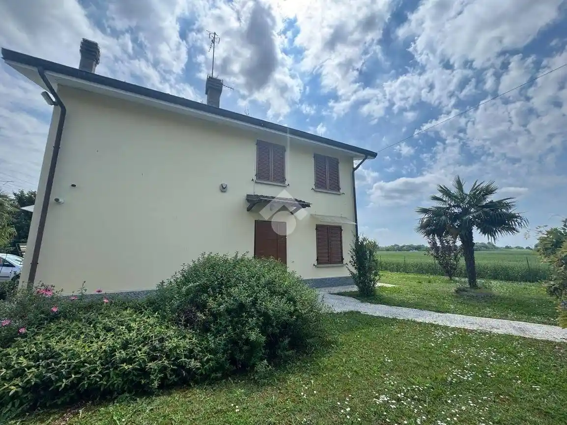 Villa in vendita a Modena