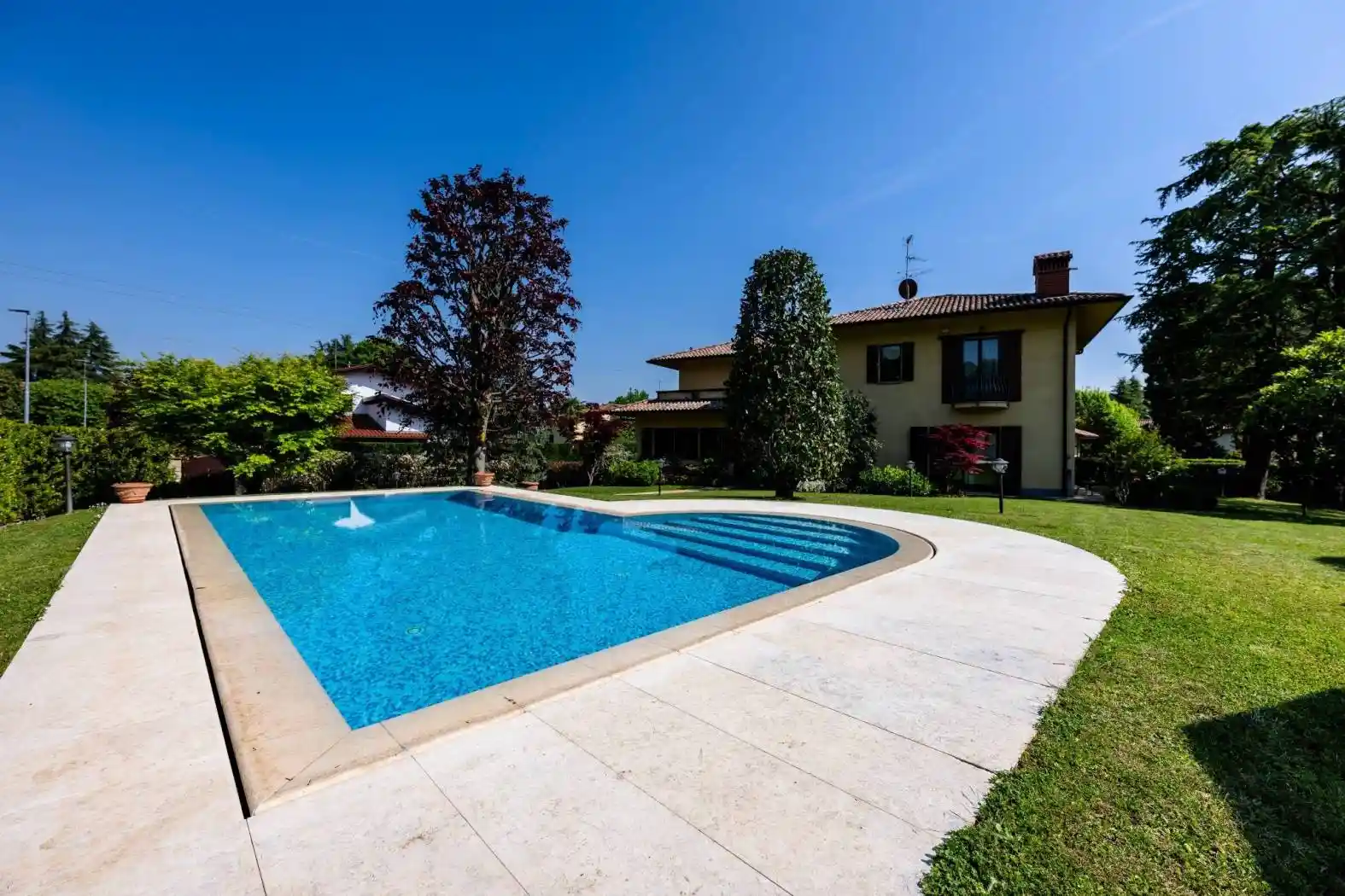 Villa in vendita a Mozzo