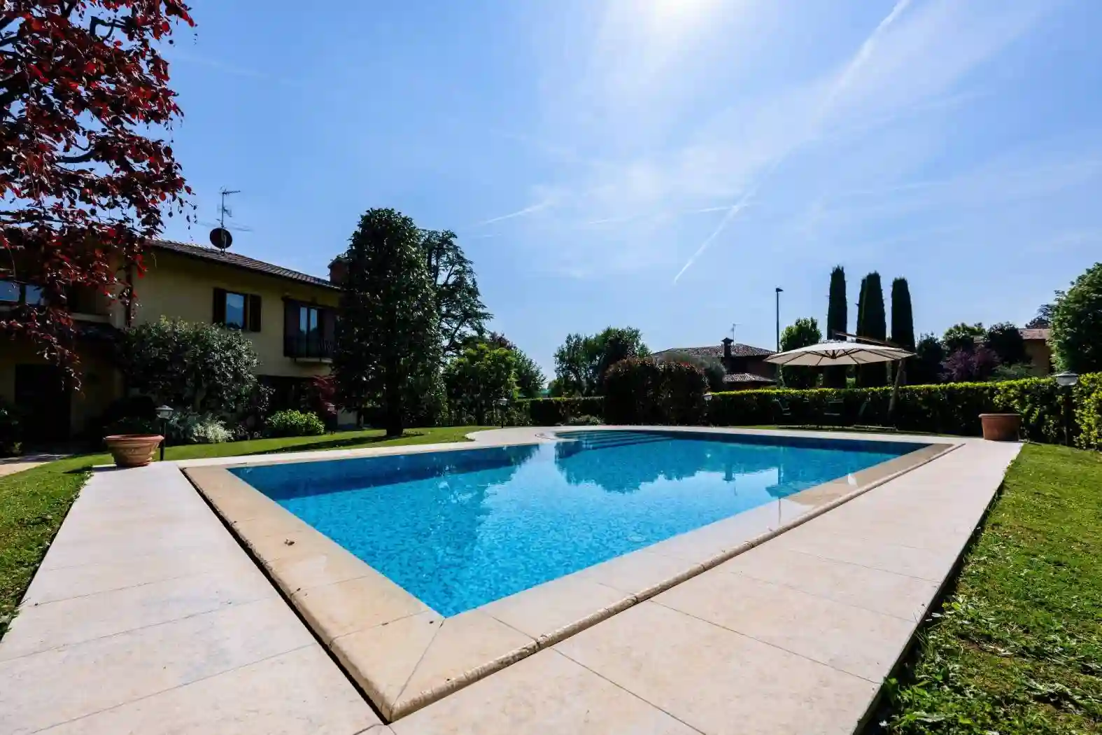 Villa - foto 2