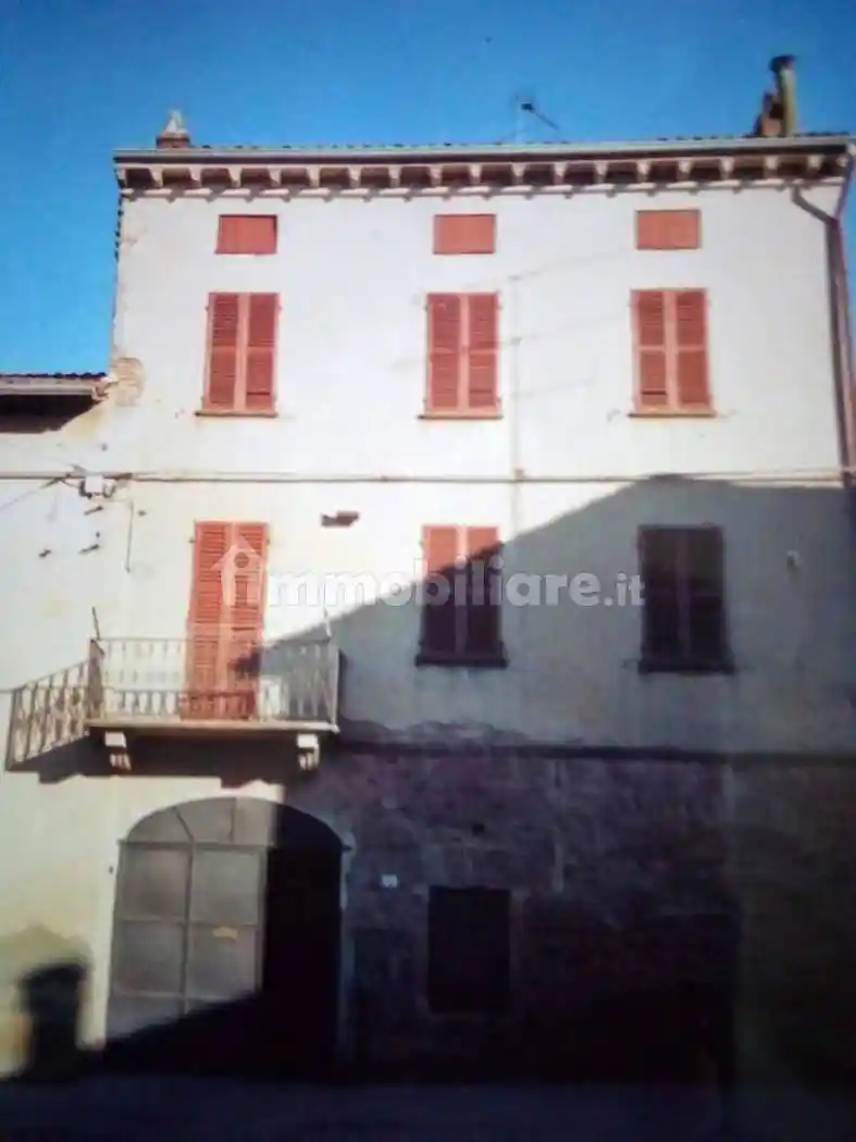 Casa indipendente in vendita a Lu e Cuccaro Monferrato