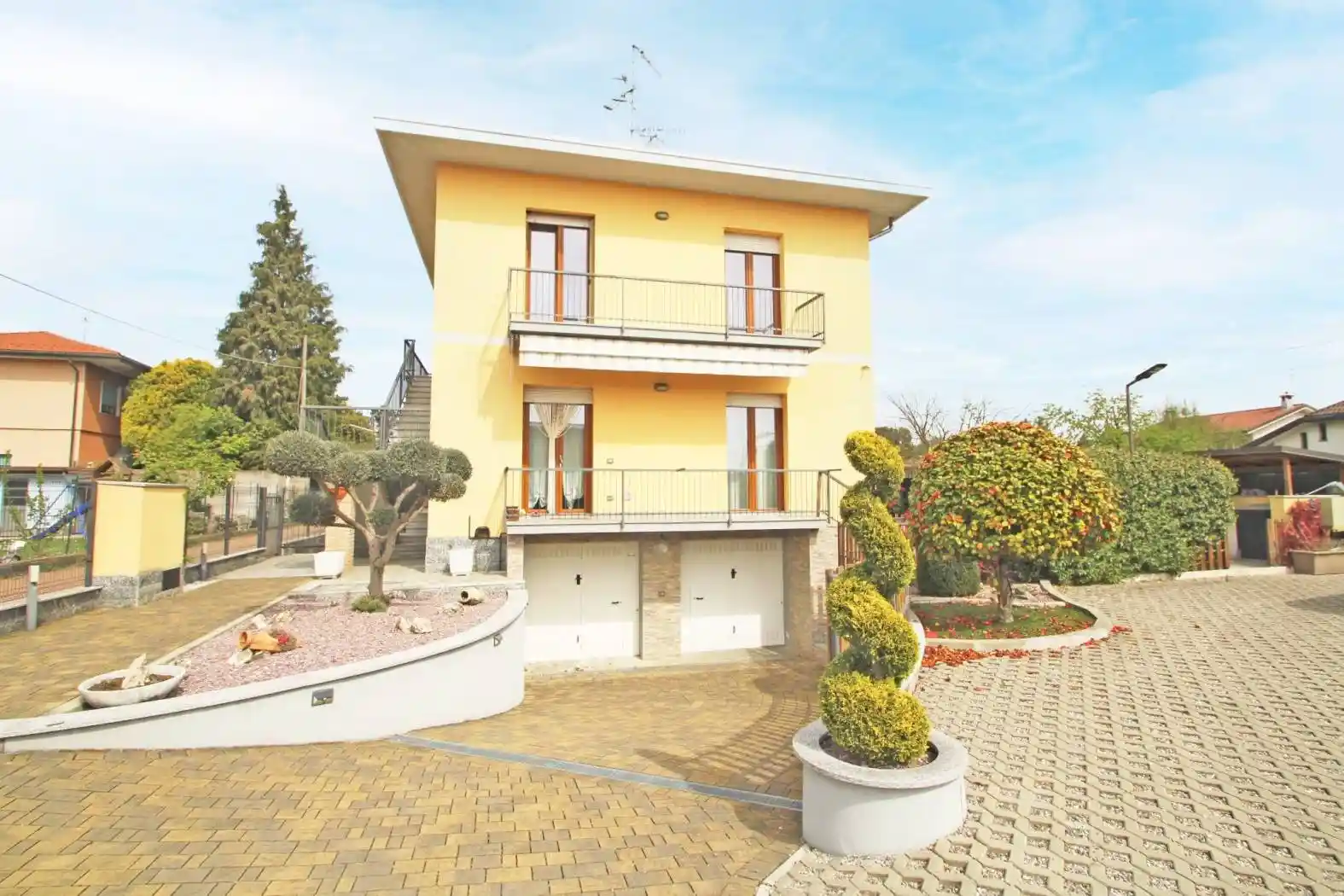 Villa in vendita a Venegono Superiore