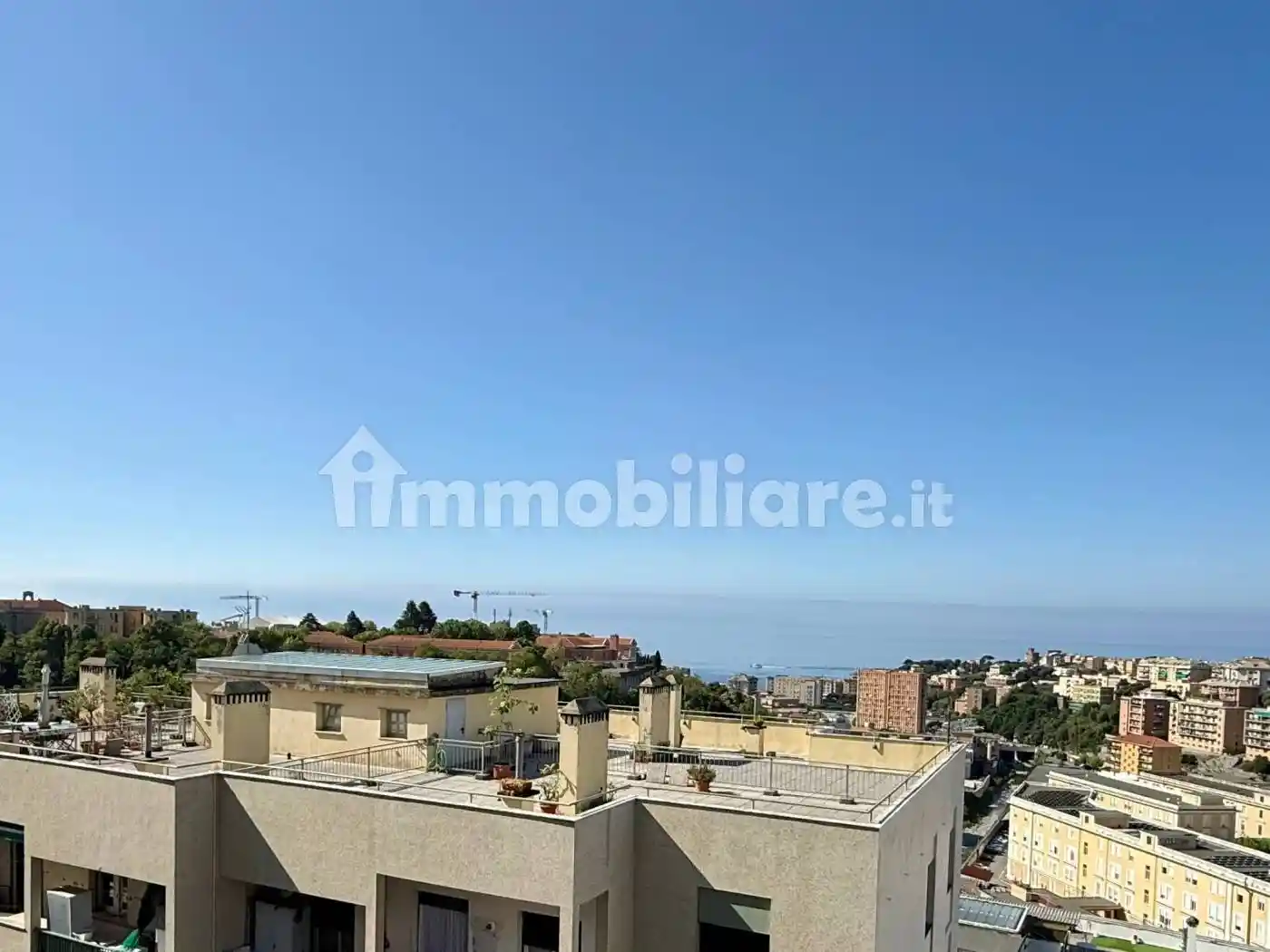 Appartamento in vendita a Genova