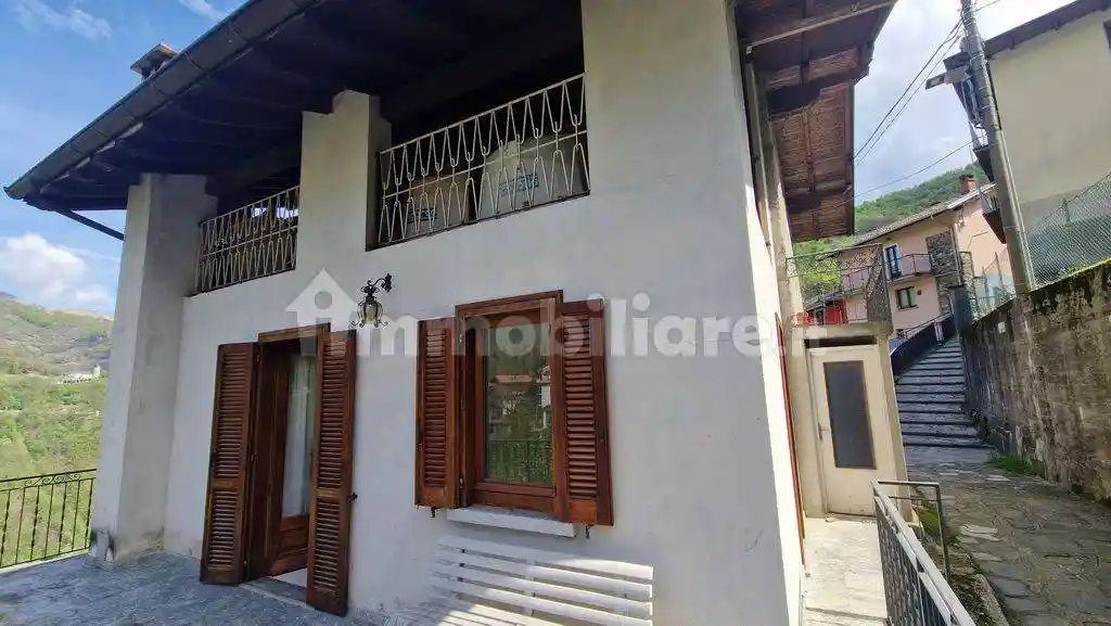 Casa indipendente in vendita a Valstrona