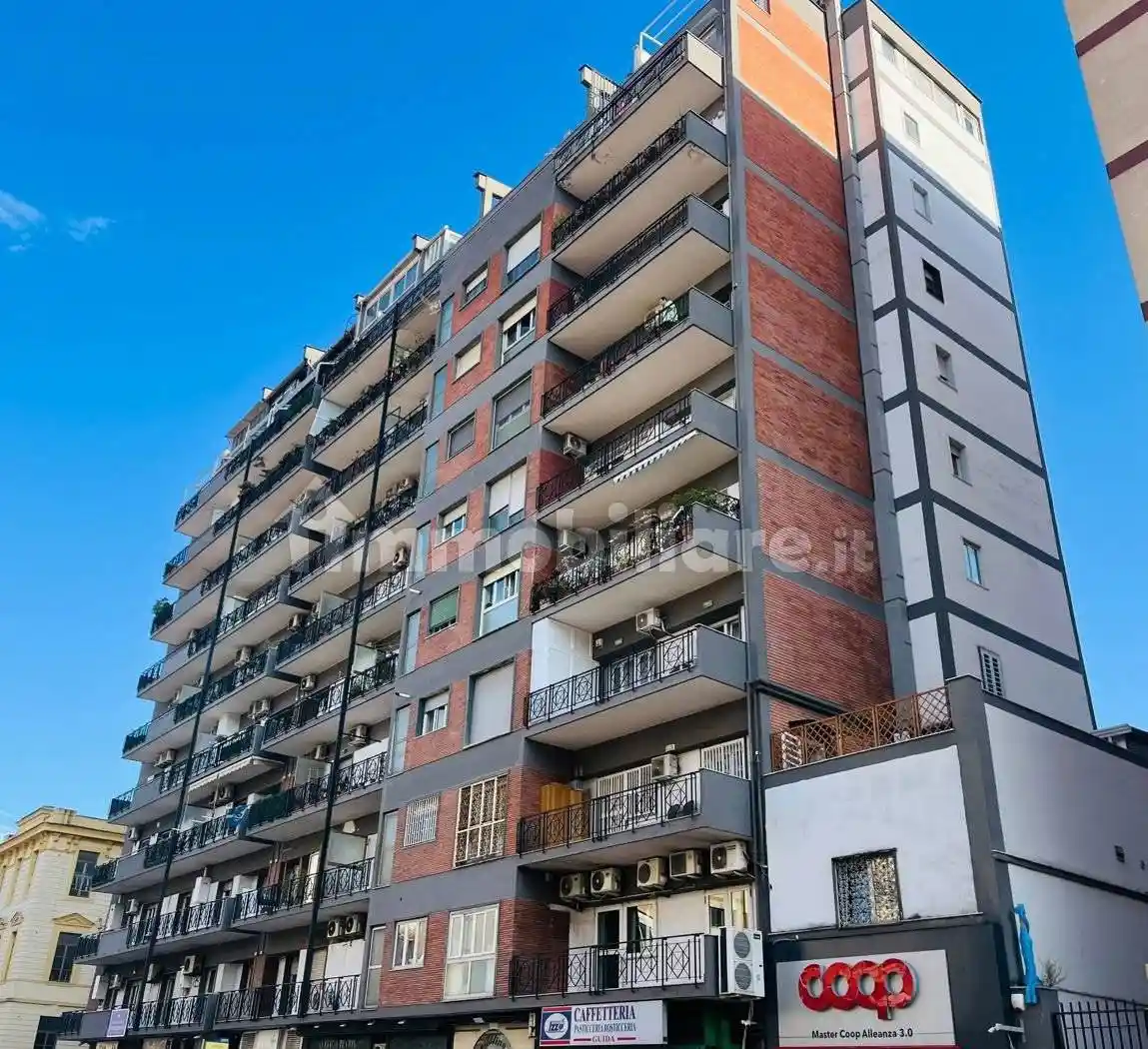 Appartamento in affitto a Napoli