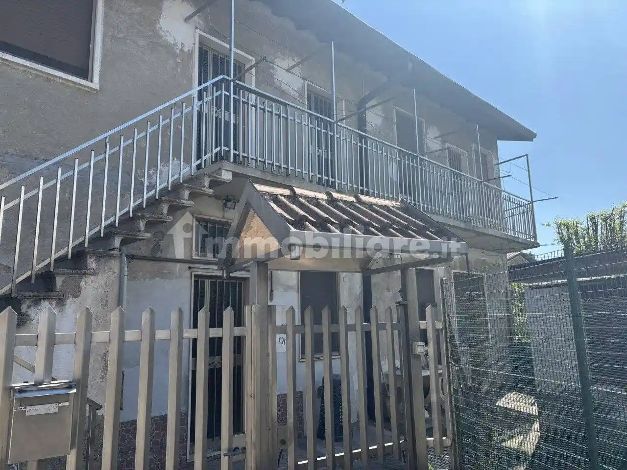 Casa indipendente in vendita a Pogliano Milanese