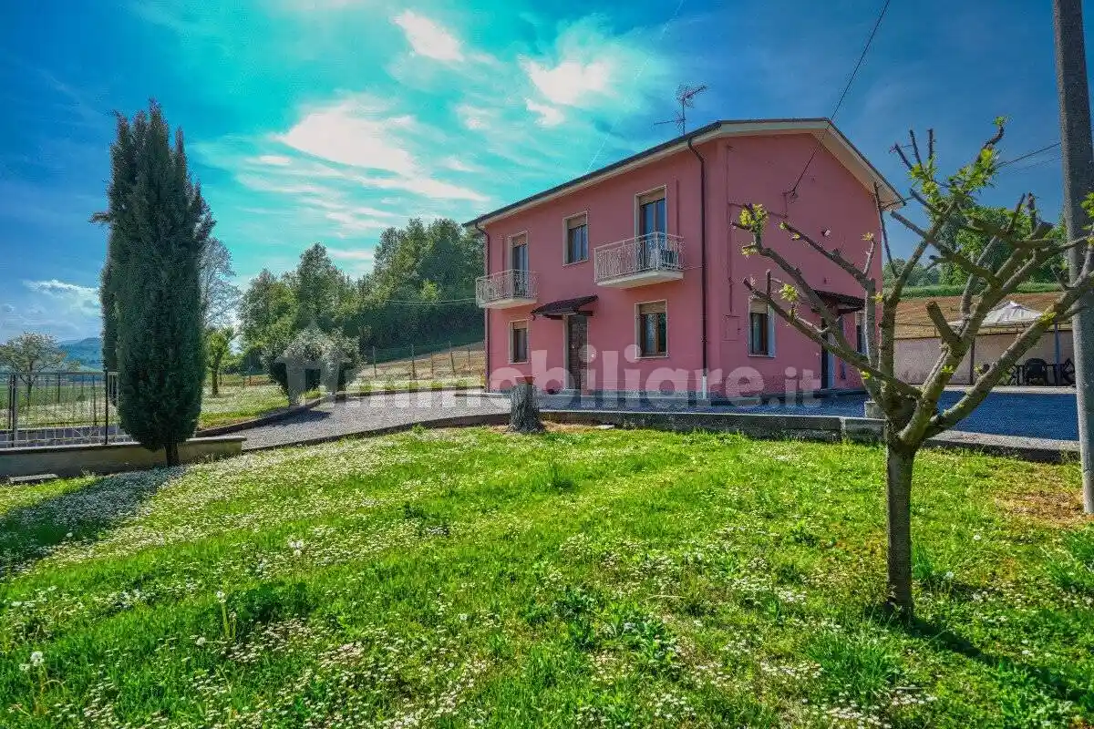 Villa in vendita a Alseno