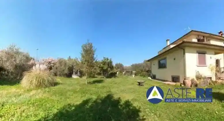 Appartamento in vendita a Viterbo