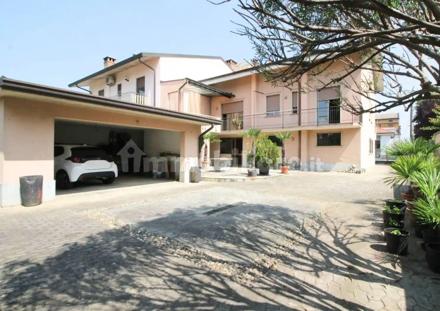 Villa in vendita a Limbiate