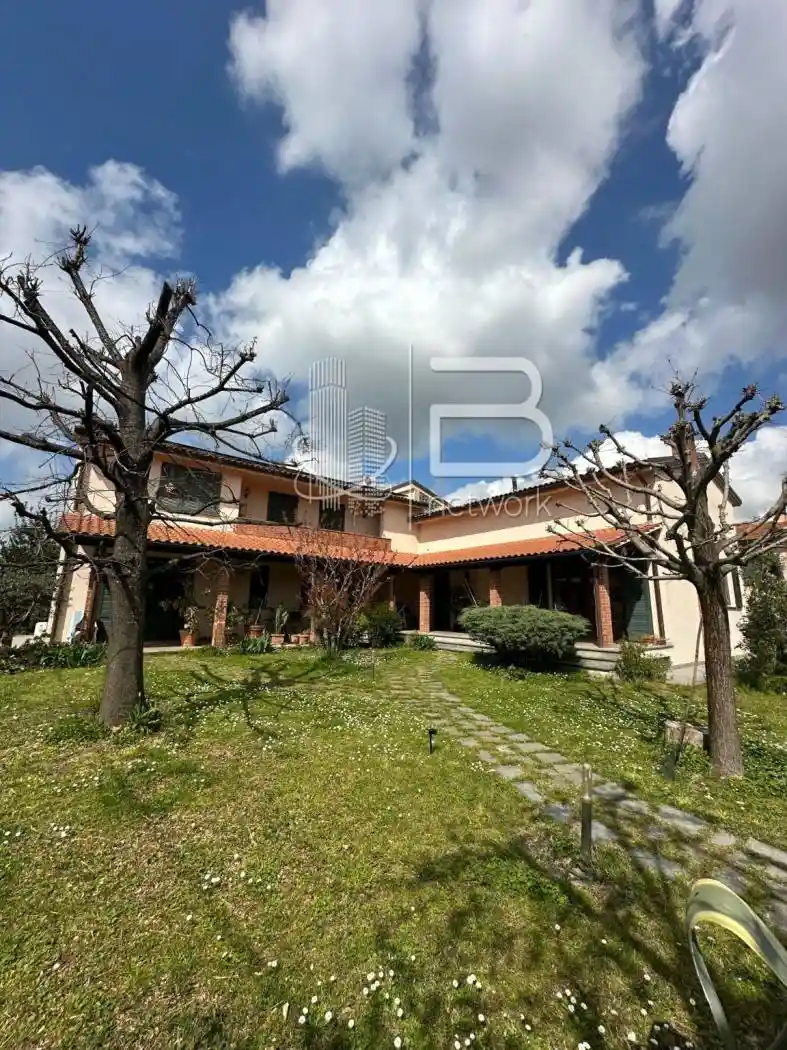 Villa in vendita a Vecchiano