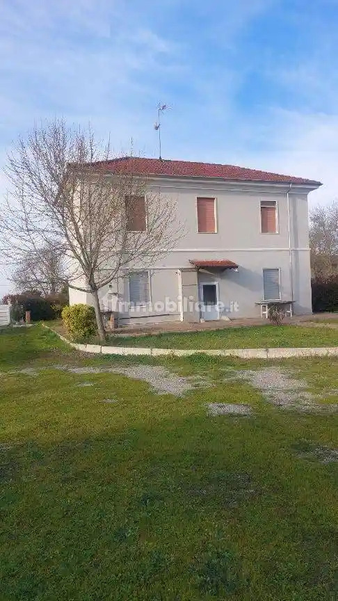 Villa in vendita a Alessandria