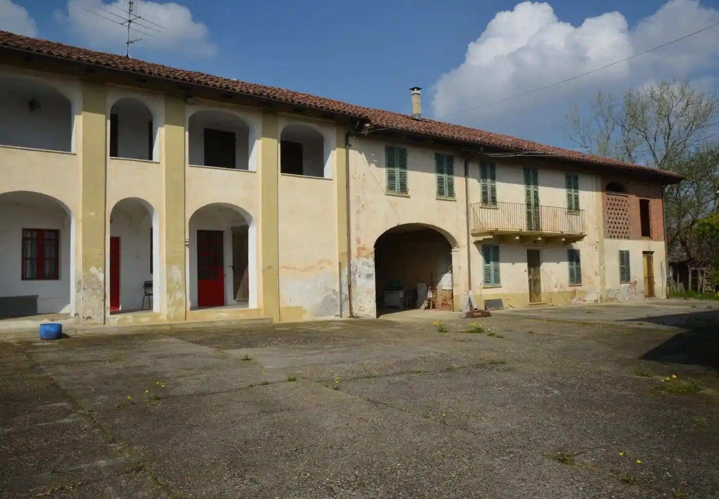 Rustico - Casale in vendita a Asti