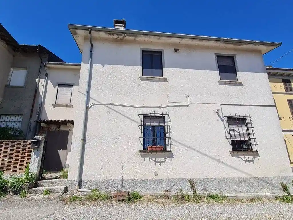 Villa in vendita a Santa Maria della Versa