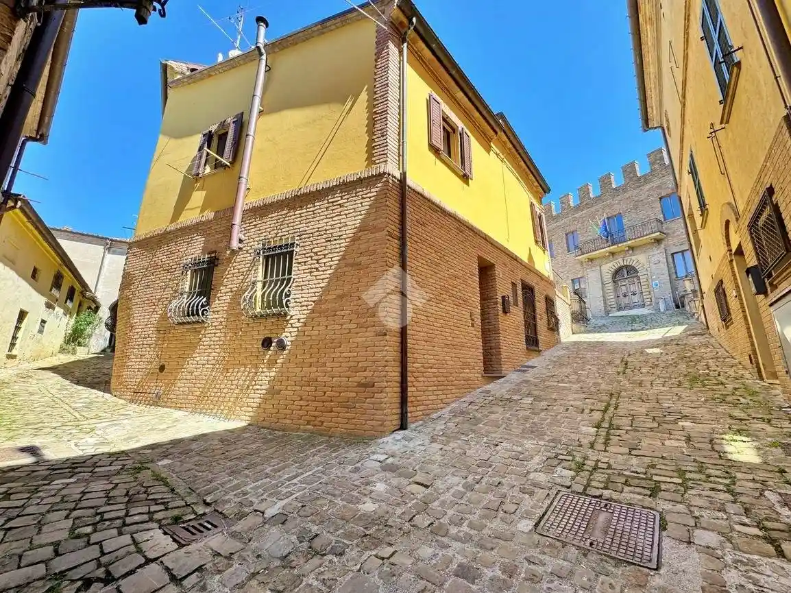 Casa indipendente in vendita a Vallefoglia