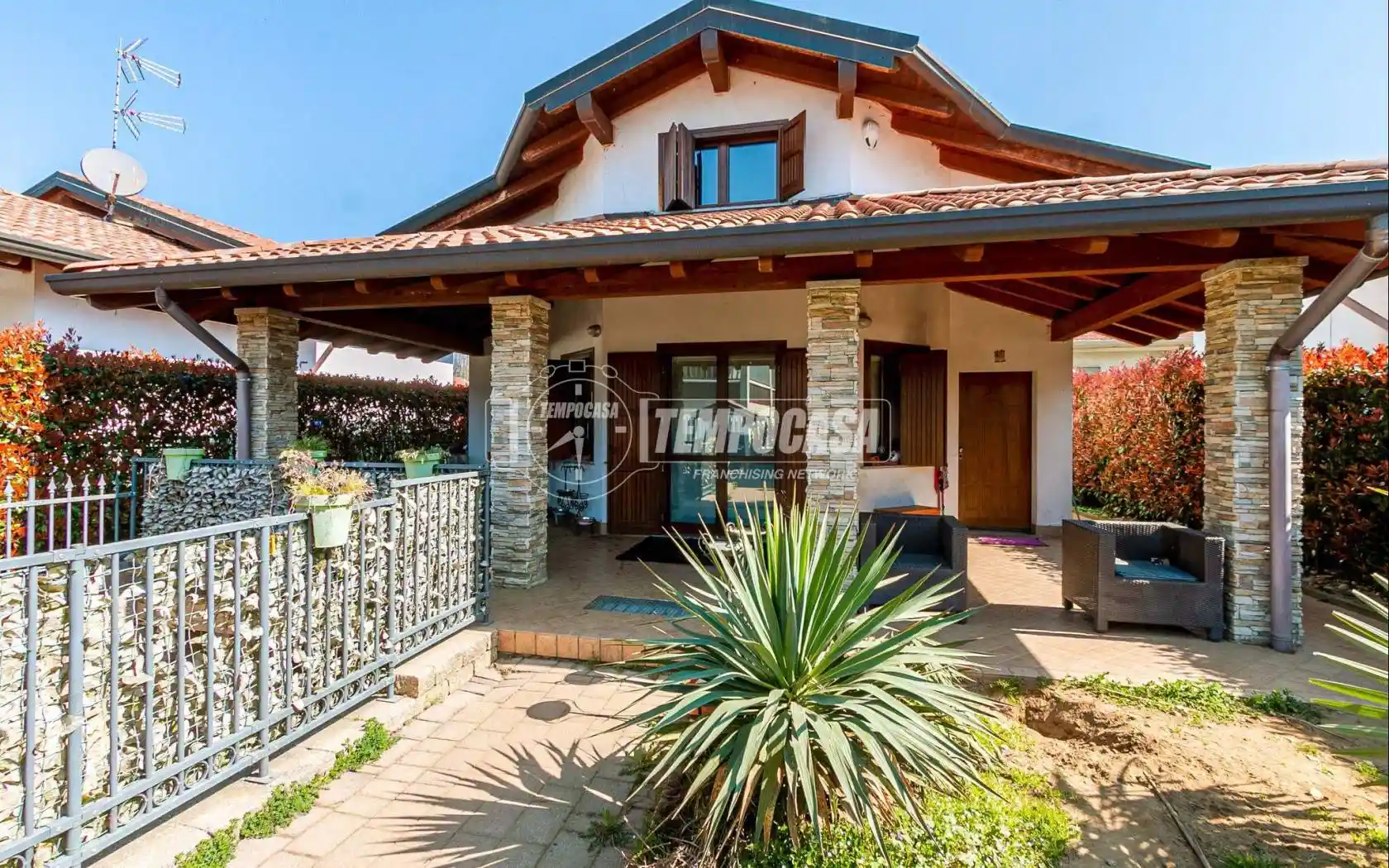 Villa in vendita a Borgo Ticino