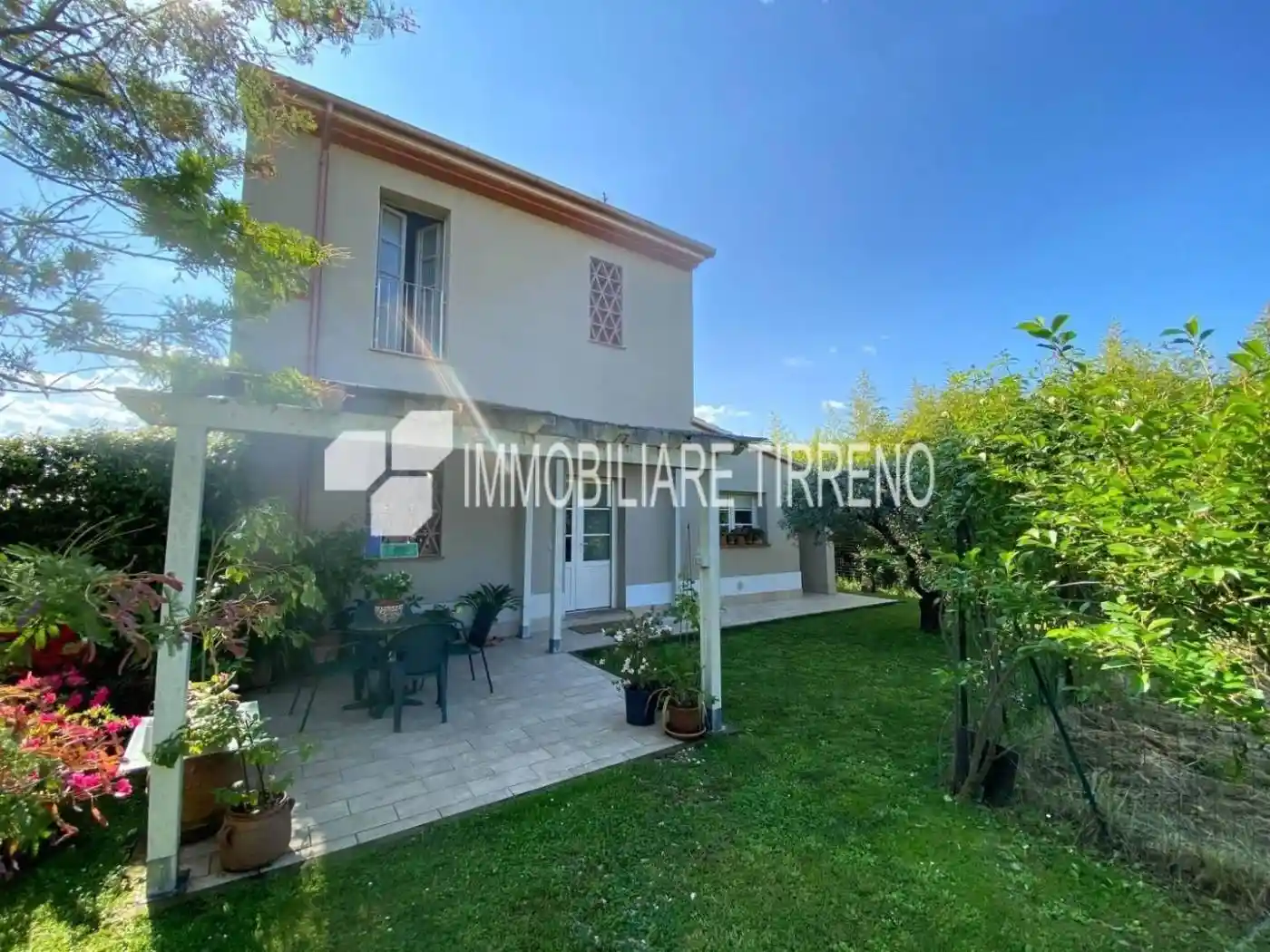 Villa in vendita a Massa