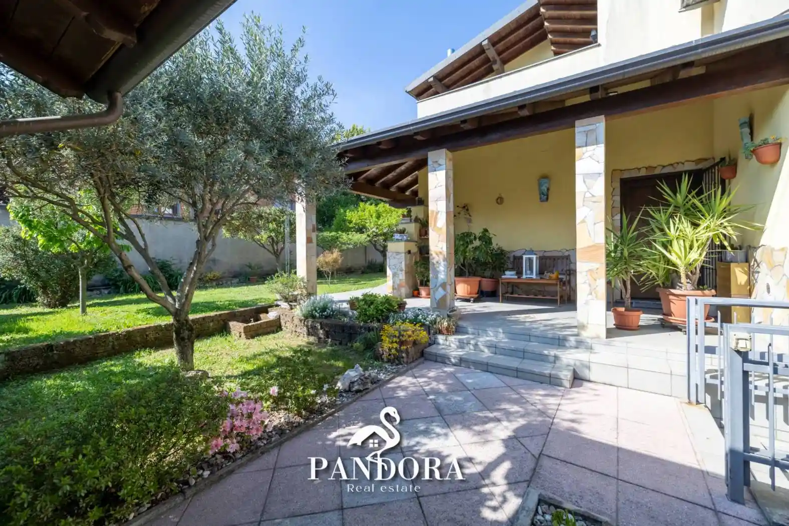 Villa in vendita a Gallarate