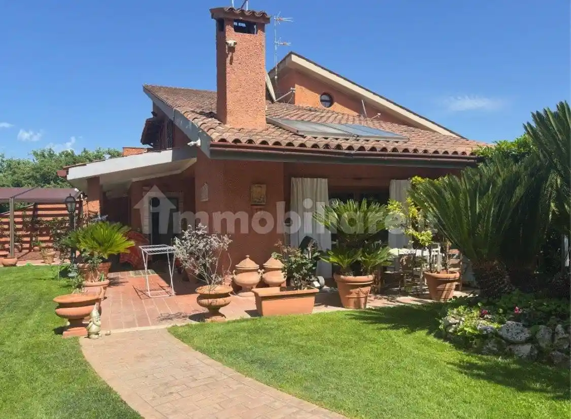 Villa in vendita a Roma
