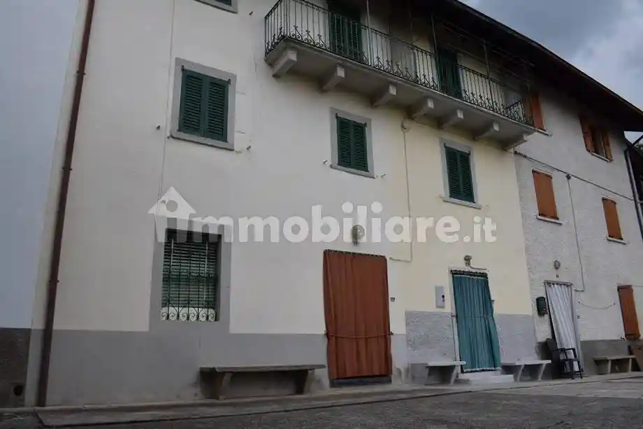 Casa indipendente in vendita a Costa Serina