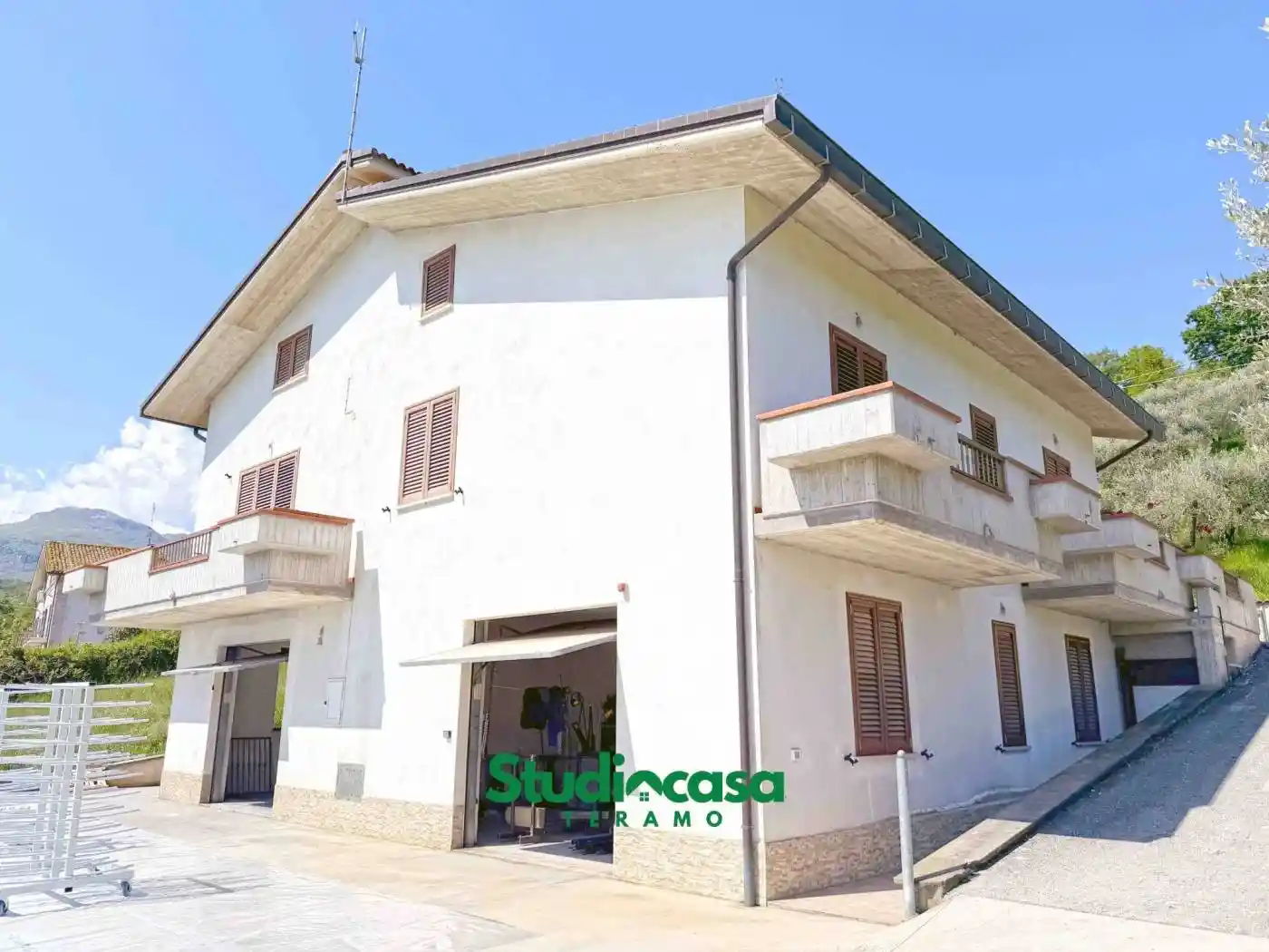 Villa in vendita a Montorio al Vomano
