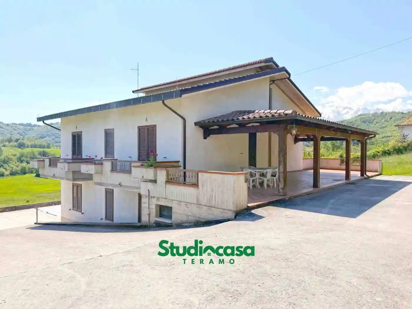 Villa - foto 2