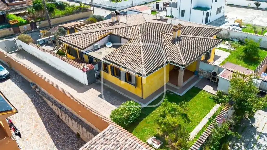 Villetta a schiera in vendita a Ardea
