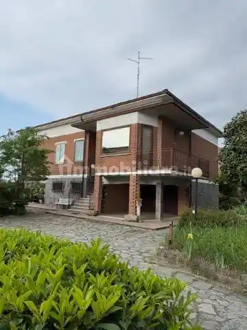 Villa in vendita a Torrile