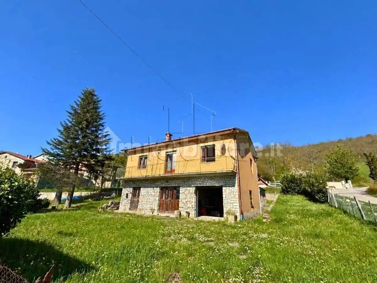Villa in vendita a Badia Tedalda