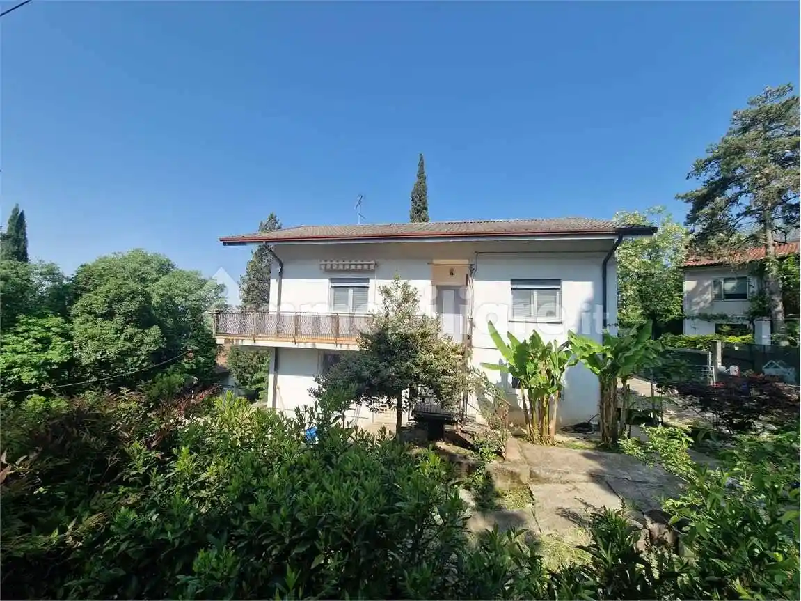 Villa in vendita a Sagrado