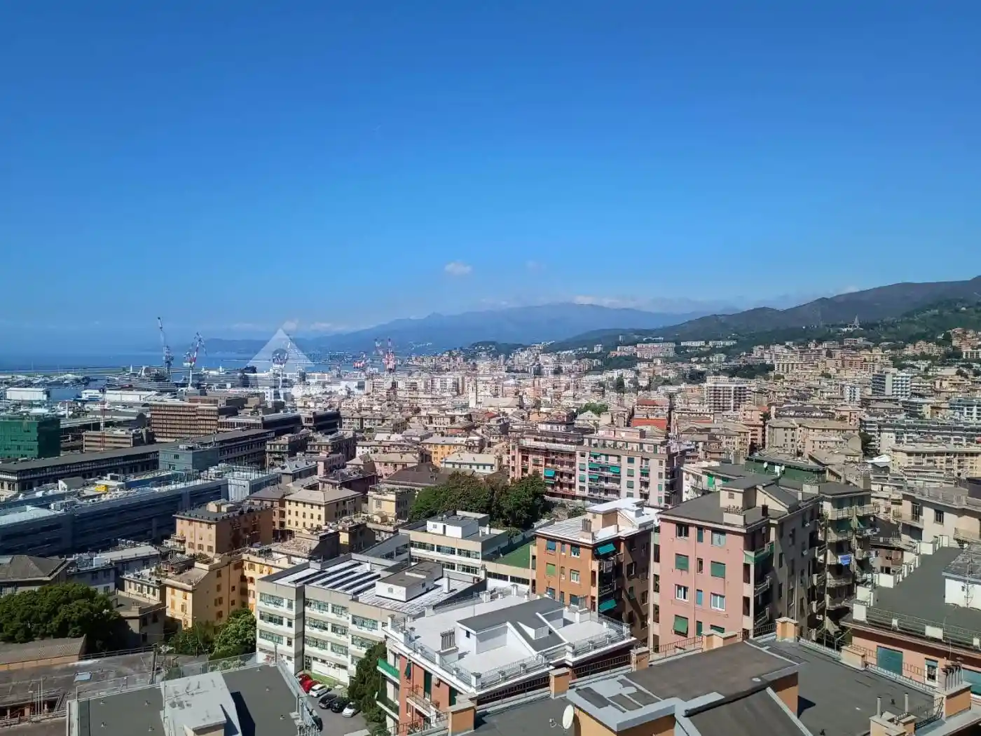 Appartamento in vendita a Genova