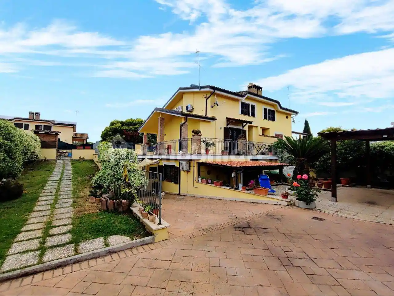 Villa in vendita a Nettuno