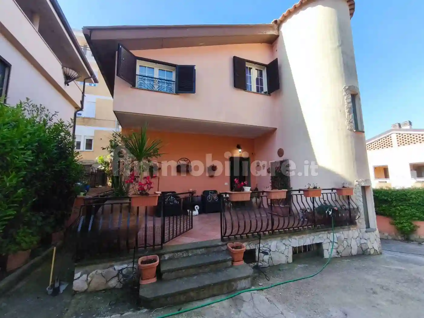 Villa - foto 2