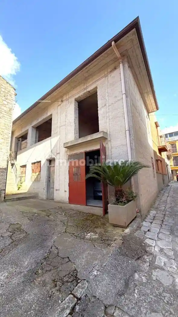 Casa indipendente in vendita a Bisacquino