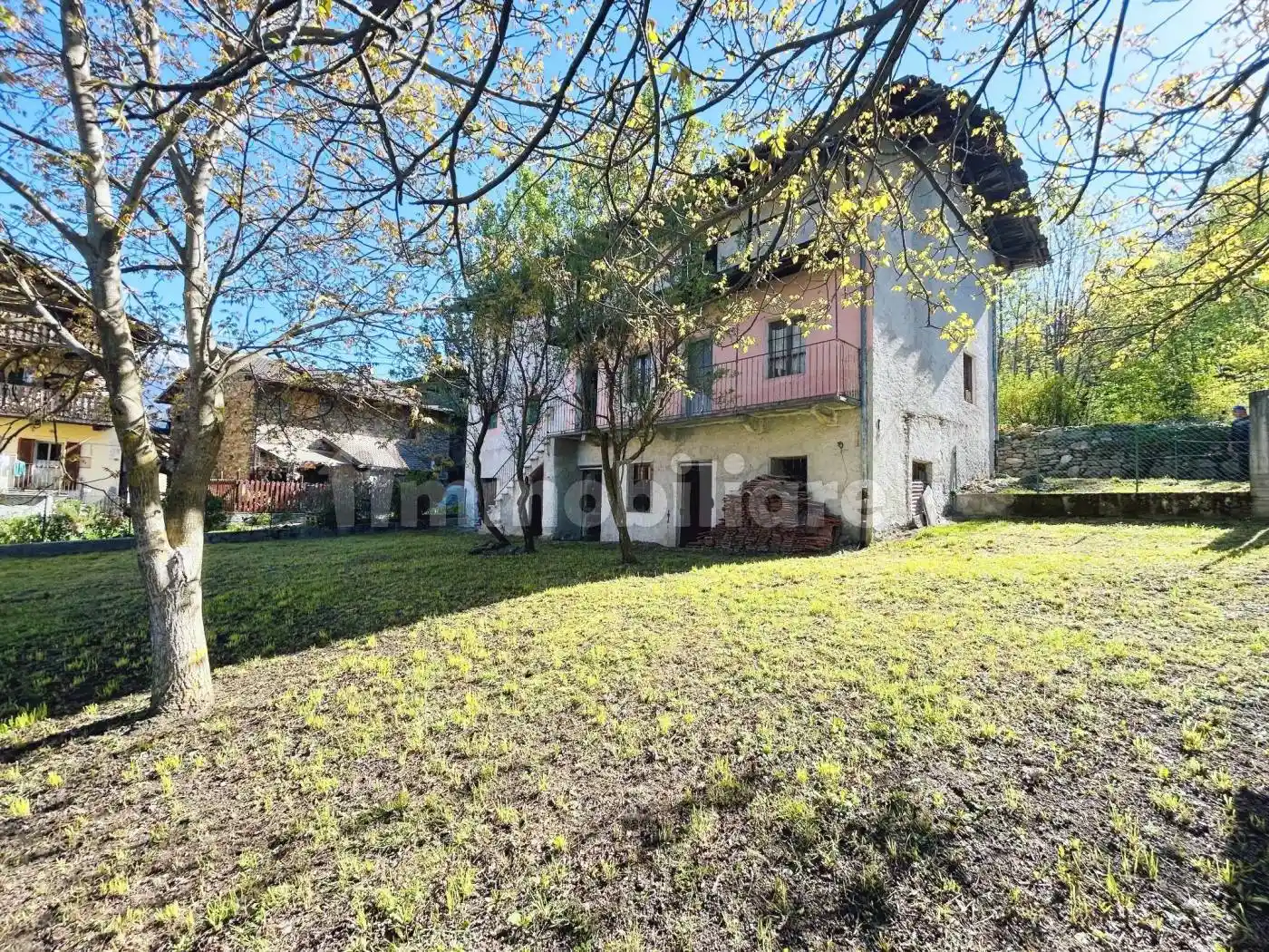 Casa indipendente in vendita a Mattie