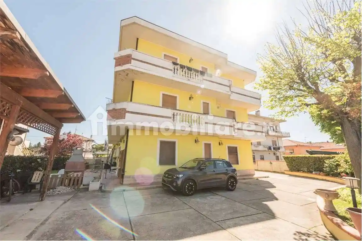Appartamento in vendita a Collecorvino