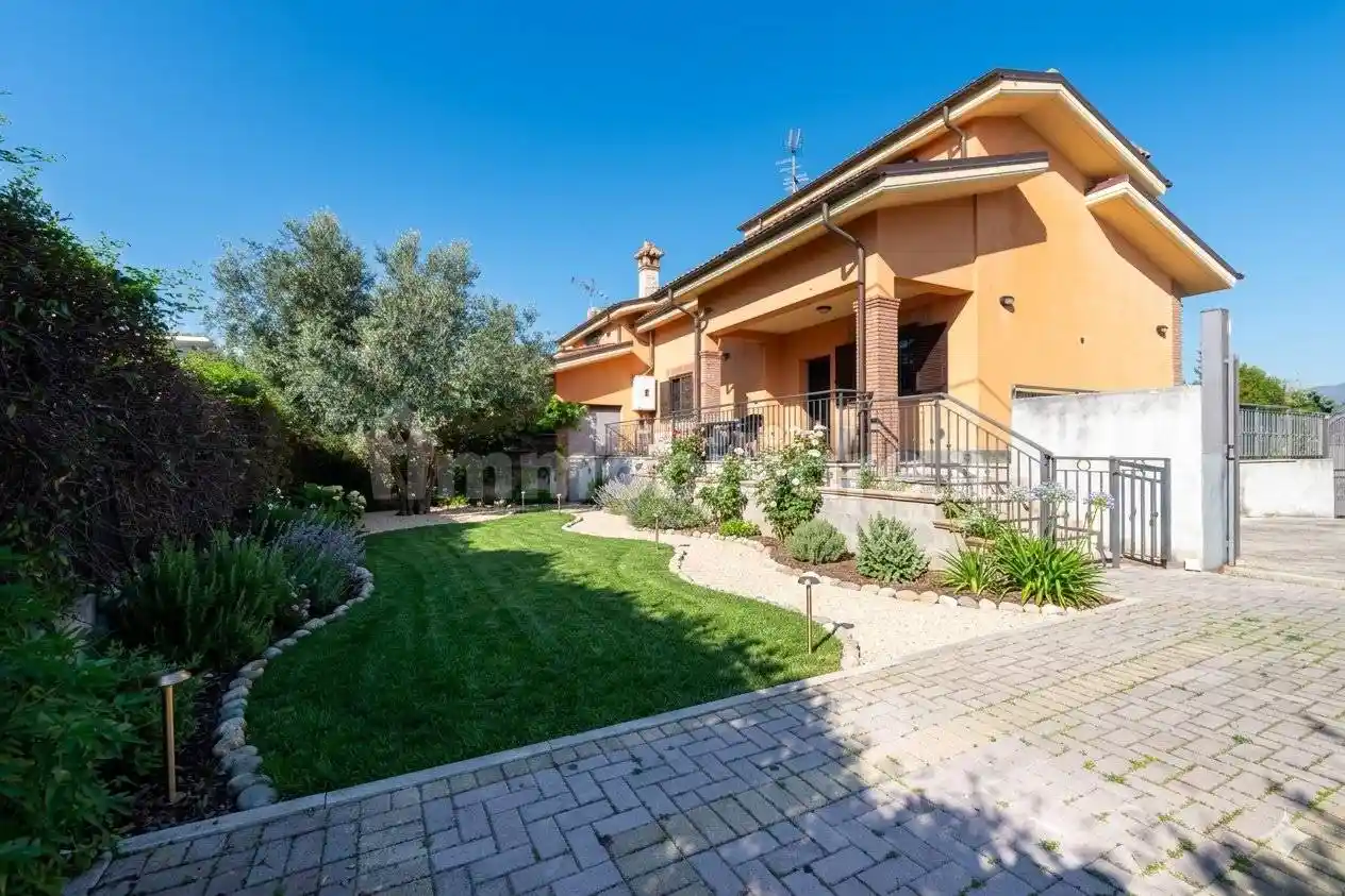 Villetta a schiera in vendita a Nerola