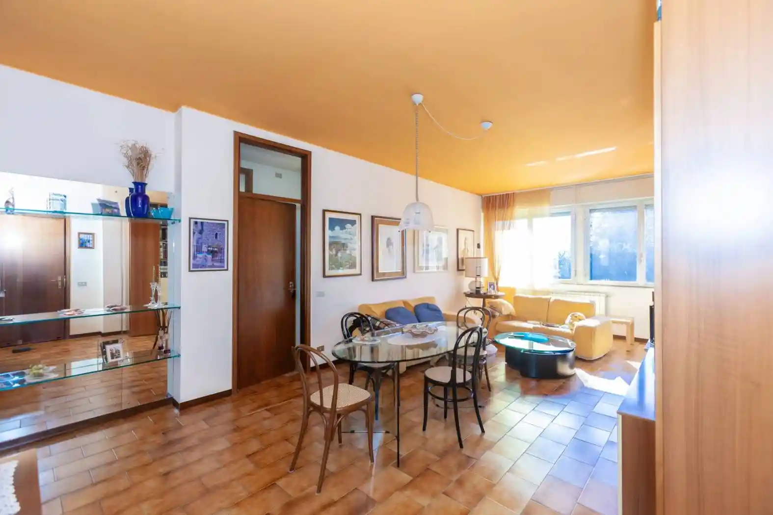 Appartamento in vendita a Gorla Minore