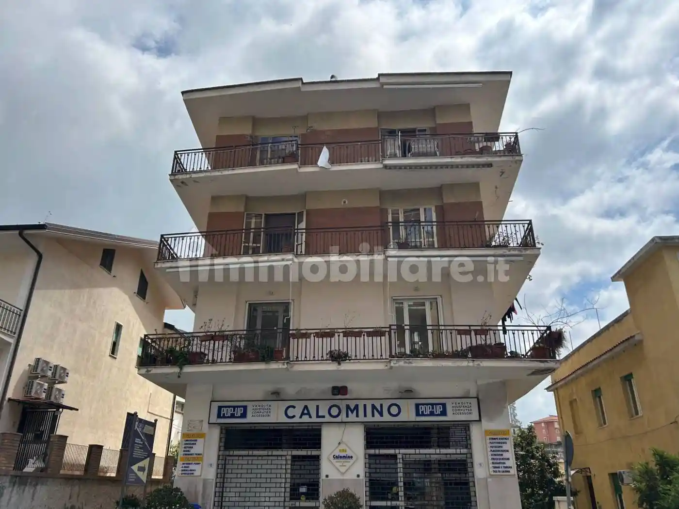 Appartamento in vendita a Paola