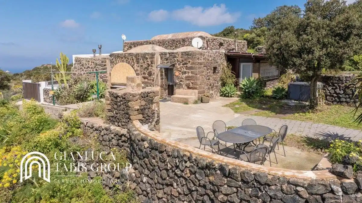 Villa in vendita a Pantelleria