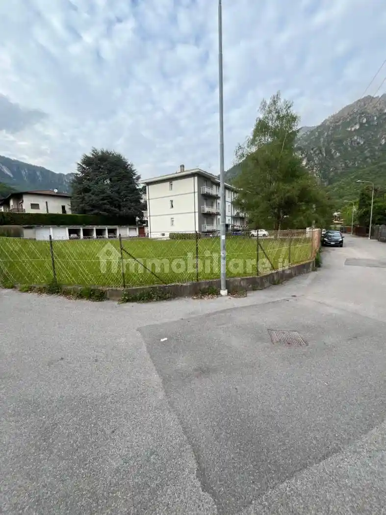 Appartamento in affitto a Ballabio